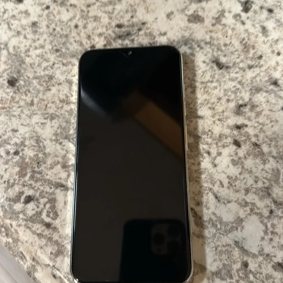 Android smartphone with high resolution camera